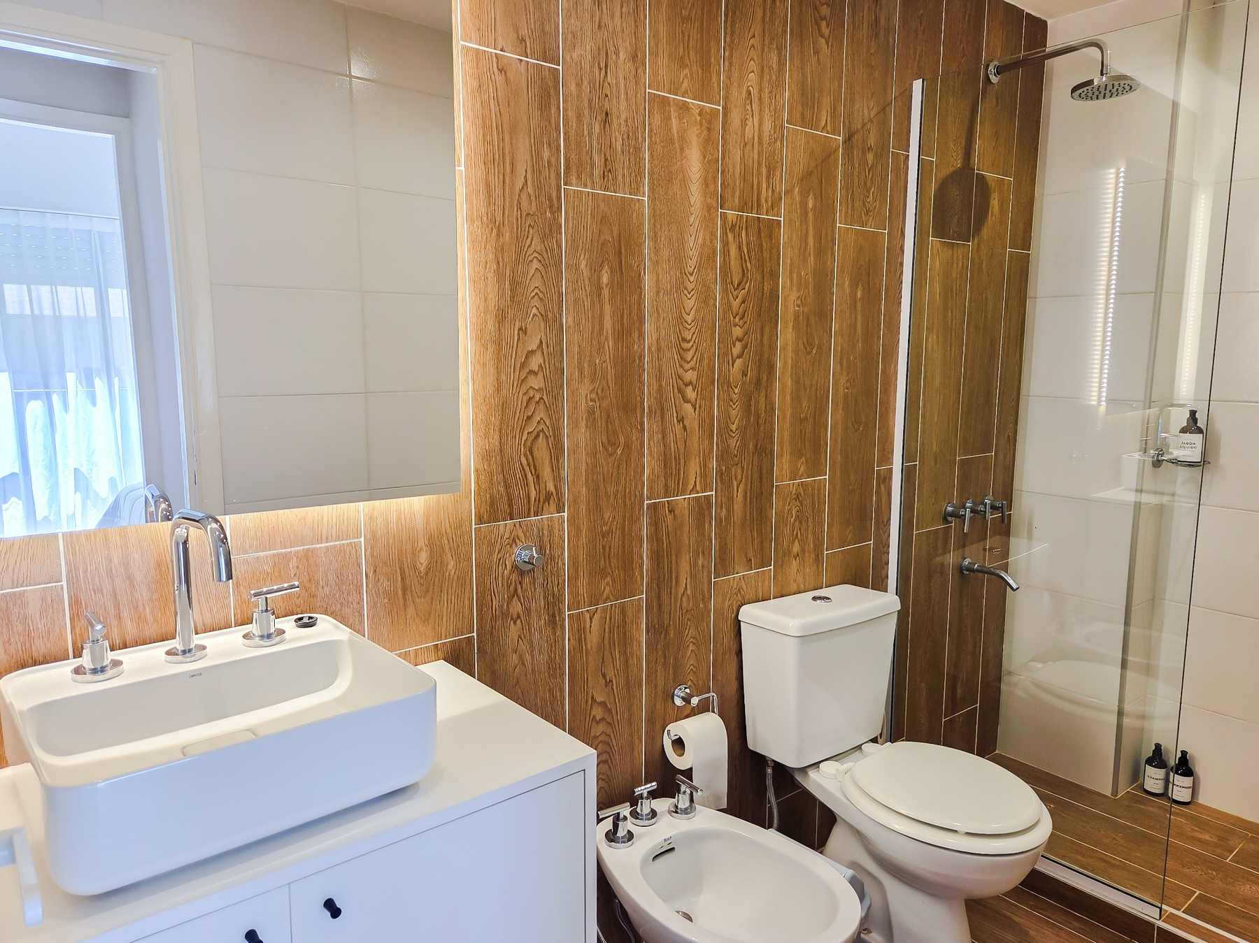 Alberti · baño